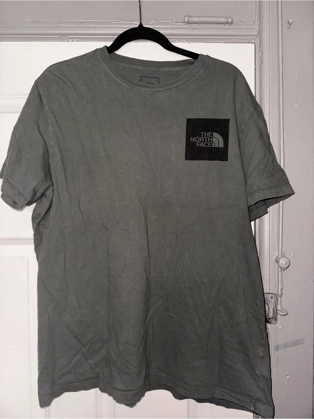 The North Face Men's Short Sleeve Logo Tee in Olive